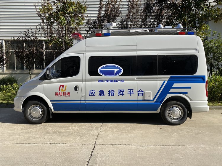 应急救援车